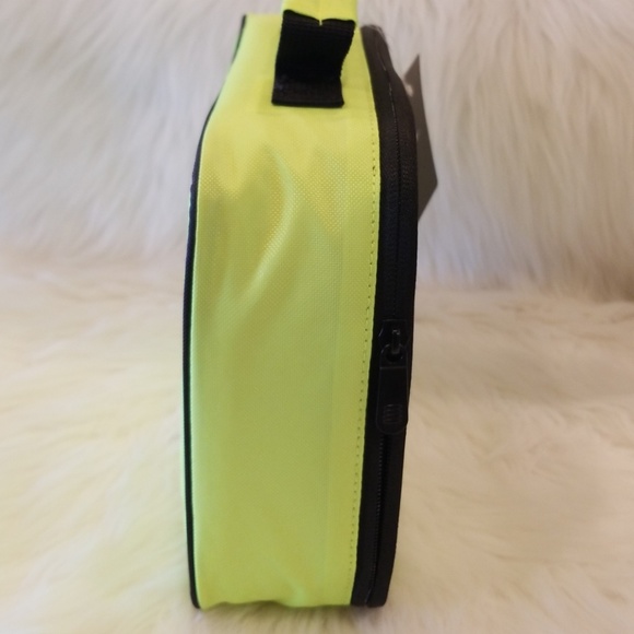 Nike Insulated Lunch Bag - Picture 3 of 8